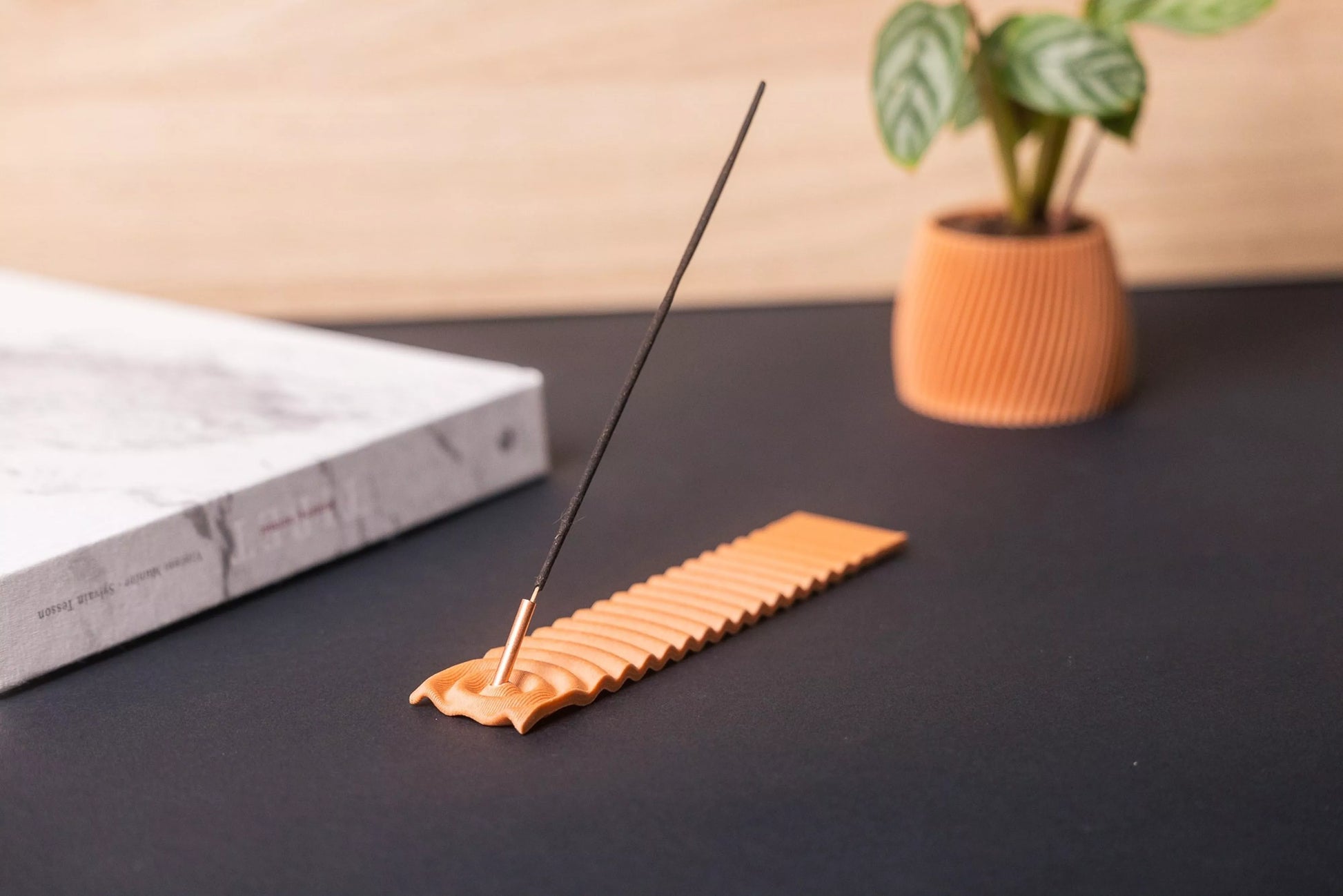 Incense holder - Wavy