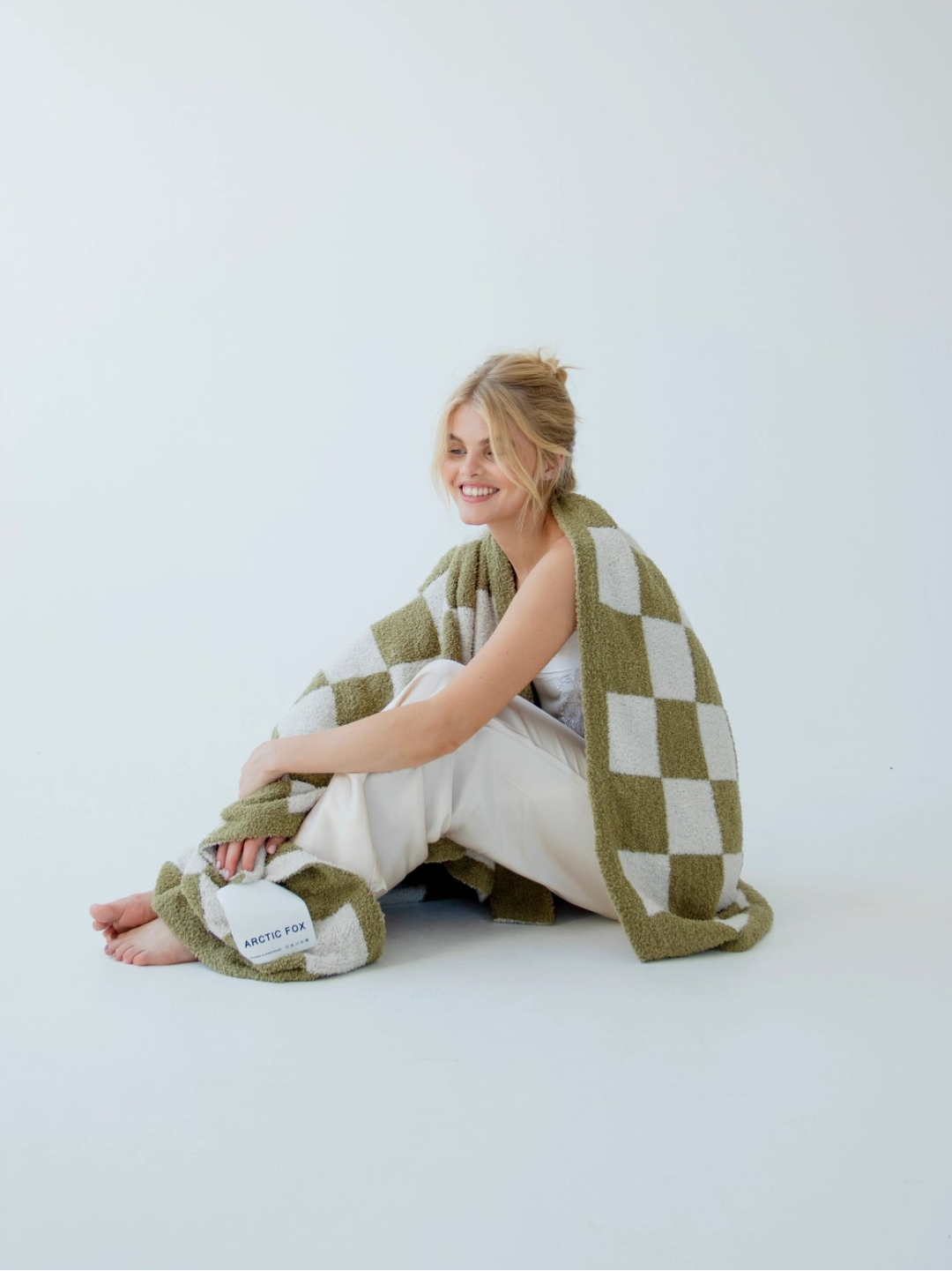 The Teddy Throw - 100% Recycled - Khaki Check