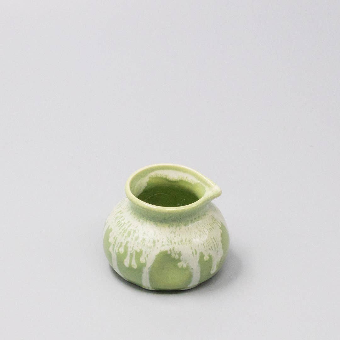 Green Gloss White Drip Pourer, 120ml