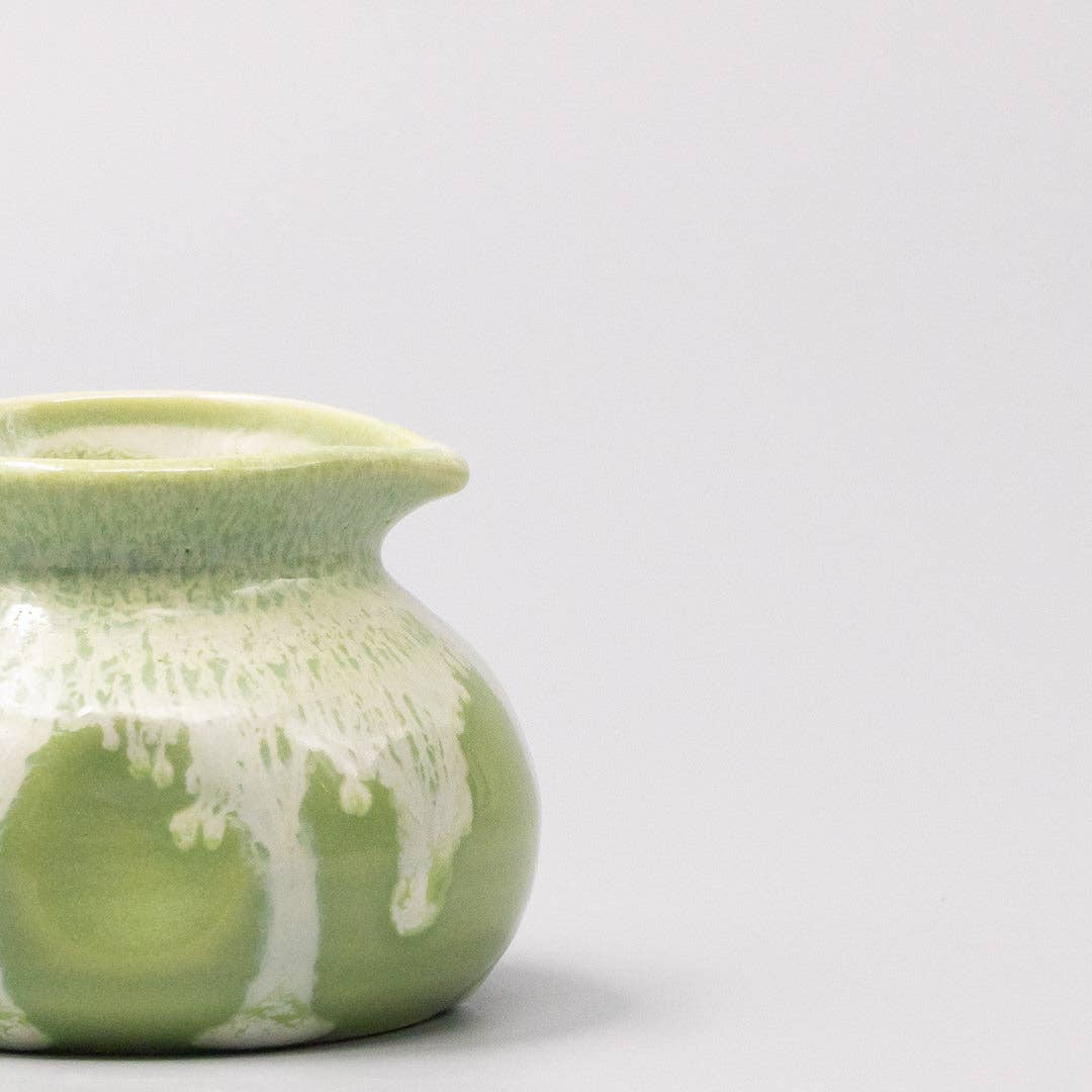 Green Gloss White Drip Pourer, 120ml